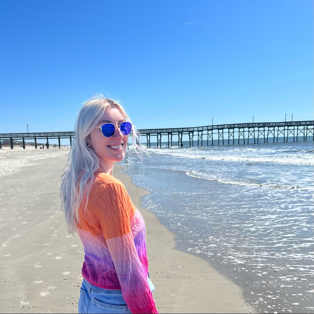 Meet your Posher, Whitney